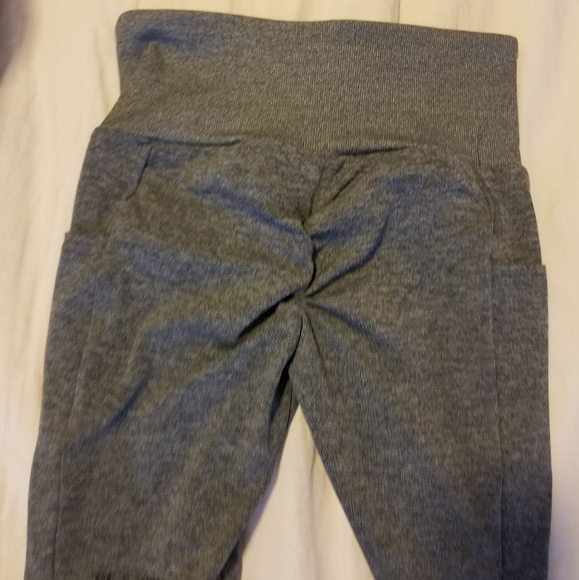 Gymshark Sol Lift Shorts - Picture 2 of 4